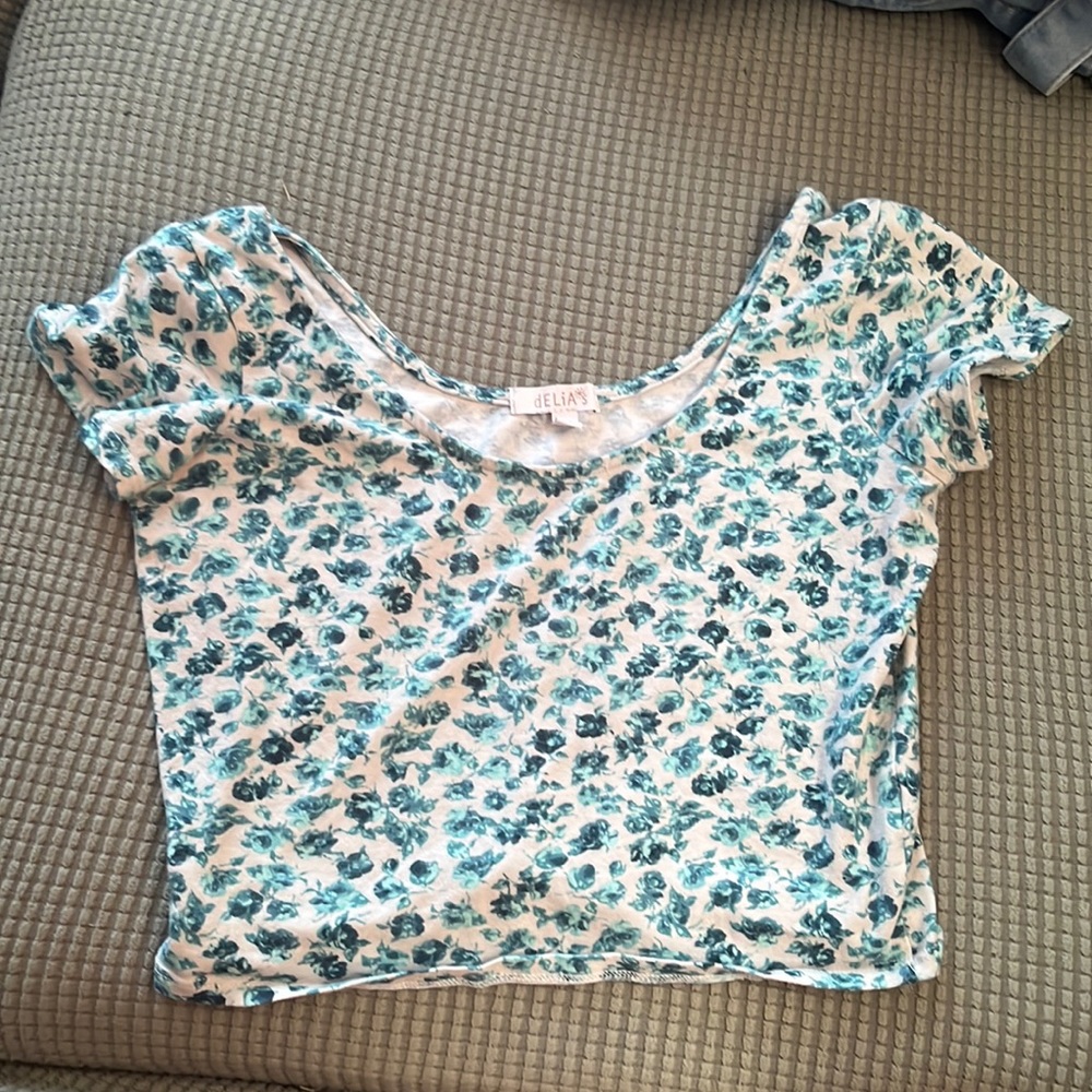 Delia’s blue floral crop top